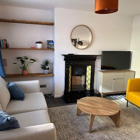 Revamped Holywood Town Centre House Lägenhet Exteriör bild